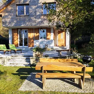 Zbilje Lake House Ferienhaus Medvode
